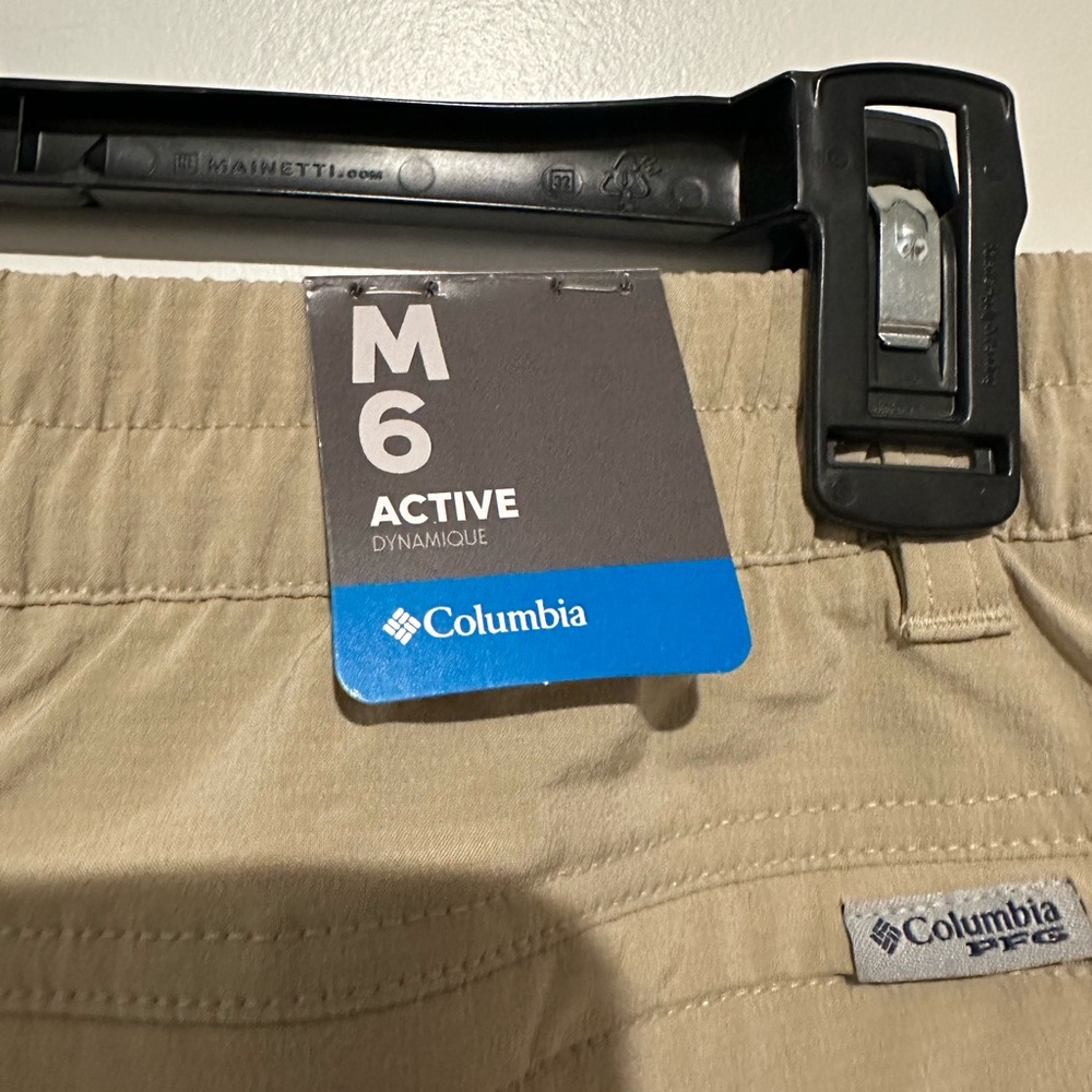 NWT Columbia Men's Khaki Flat Front Shorts - Picture 4 of 8